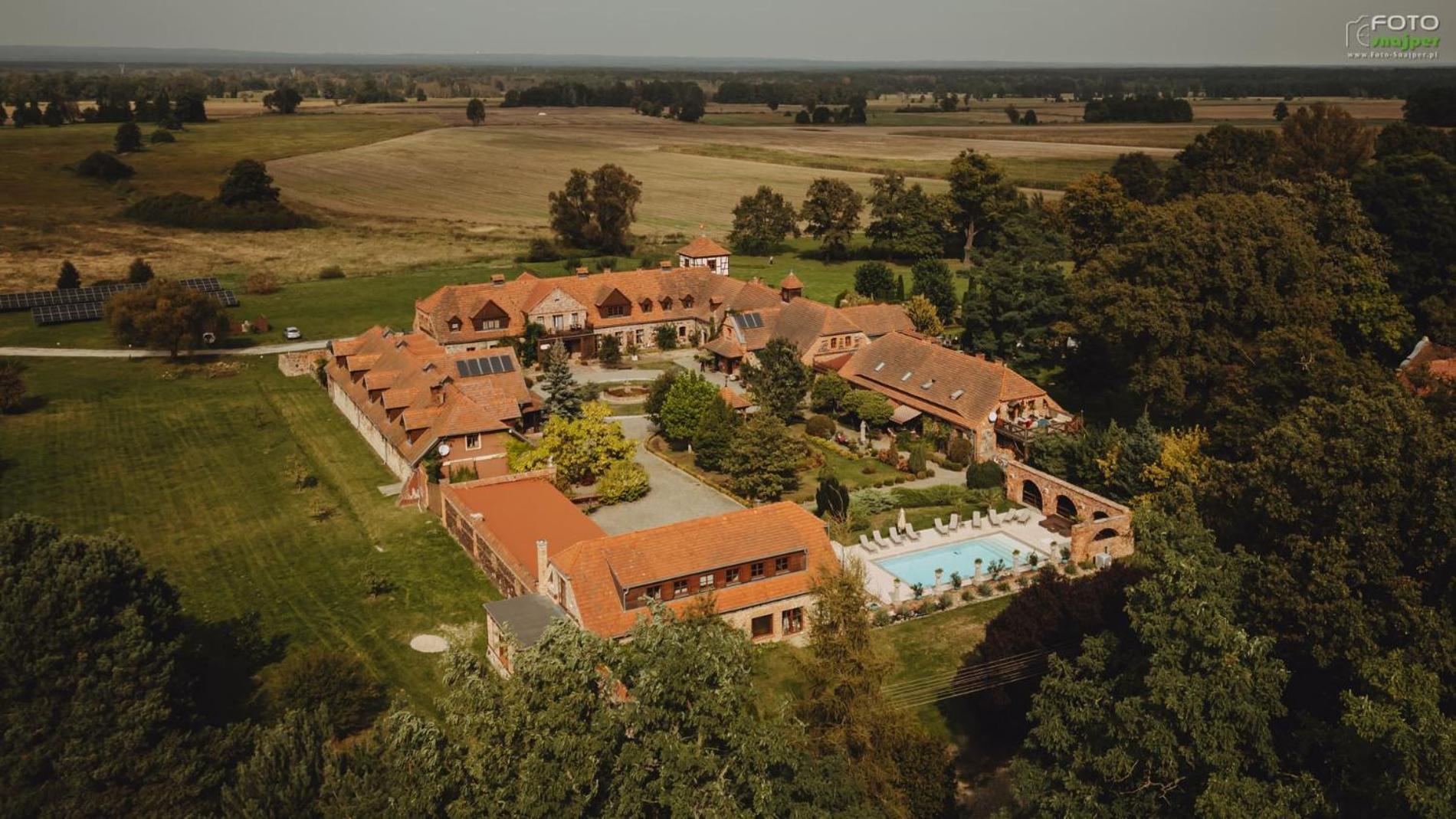 Zabi Dwor - Hotel - Restauracja - Spa Zielona Góra Eksteriør bilde