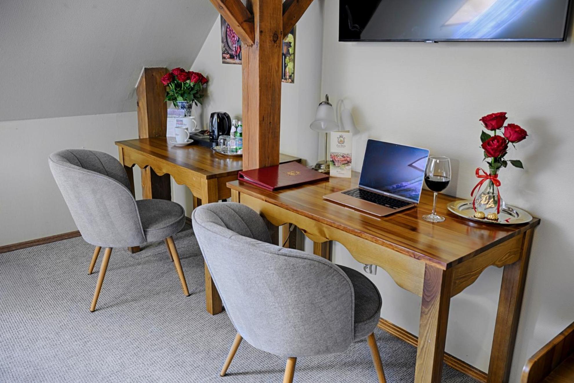 Zabi Dwor - Hotel - Restauracja - Spa Zielona Góra Eksteriør bilde
